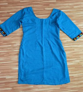 Short Kurti/ L-size