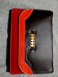 🌟Red & Black Clutch Or Sling Bag 👛