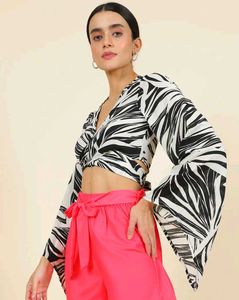 Bell Sleeves Animal Print Tie-Up Crop Fitted
