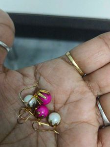 Earings And Hair Pins