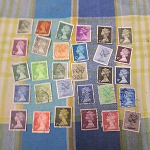 30 Great Britain(UK) Queen Stamps