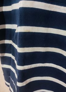 Women Sweatshirt With Attach Cap