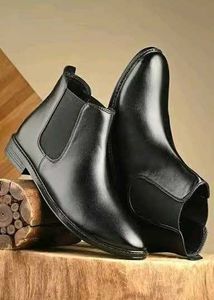 Stylish Black Mens Boots