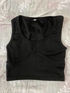 sale !!!black crop top