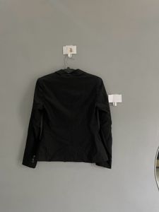 Black Blazer - Stylish &amp; Versatile