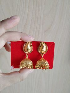 BIG GOLDEN EARRINGS