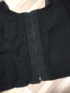 Black Saree With Blouse And Peticoat