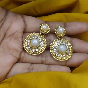 Golden Pearl Earrings