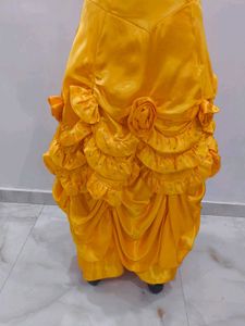 Elegant Yellow Ethnic Gown