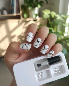 Marble Press-On Nails