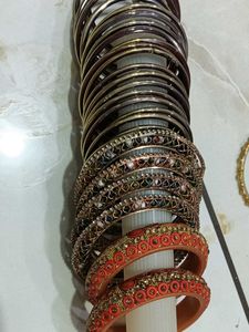 Bangles Combo With Box