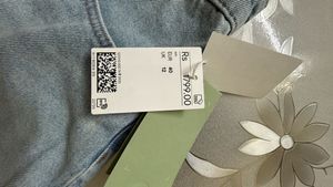 New With tag H&amp;M Denim Boyfriend Shorts Distress