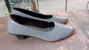 Ballies Heels