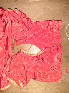 Crepe saree new condition