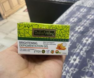 🥰Indus Valley Brightening Depigmentation Gel🥰