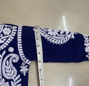 Kids Embroidry Kurti ( 6-7 Yrs)