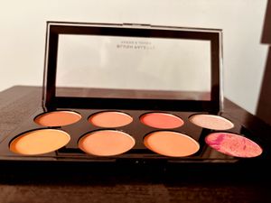 Revolution Blush Palette