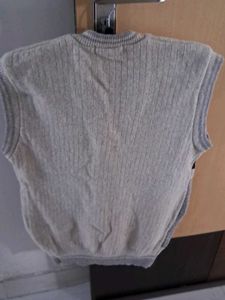 Vintage Sleeveless Sweater Vest