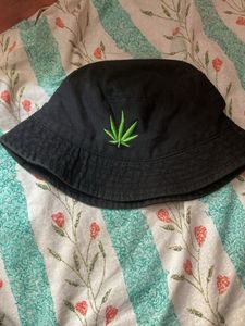 Black Bucket Hat with Leaf