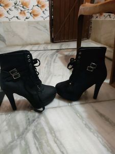 Black Boots 39 Size