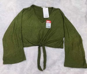 ✅BRAND New Olive Green Tie-Front Top✅