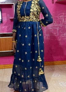 Wedding    Anniversary// Party Wear Gown