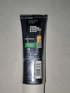 Garnier Vitamin C Serum Facewash
