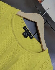 Yellow🟡 Crop Top for 32 Bust