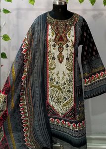 Pakistani Beautiful Elegant Suit