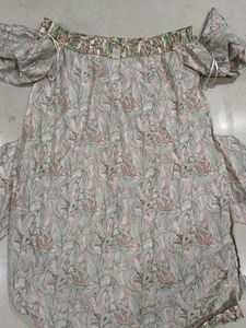 H &amp; M Floral Off-Shoulder Dress Brand New
