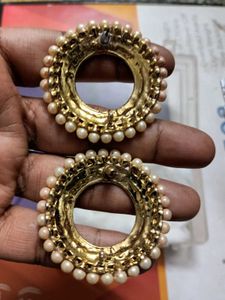 Golden pearl Earring