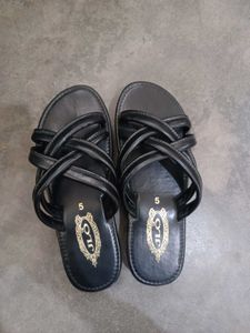 Black Wedge Criss Cross