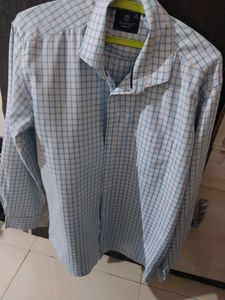 Hunter Light Blue Shirt With  Checkerd Pattern