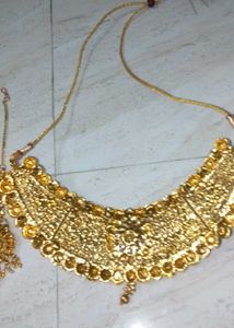 Women&#39;s Choker Necklace &amp; Maang Tika