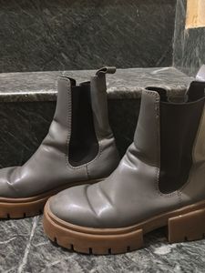 Stylish Grey Chunky Heel Boots