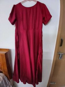 Puffed sleeve elegant gown