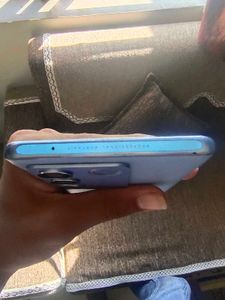 Vivo V27 5G 8/128 Smartphone