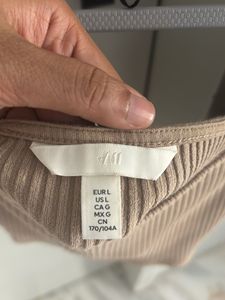 H&amp;M Ribbed Puff Sleeve Top