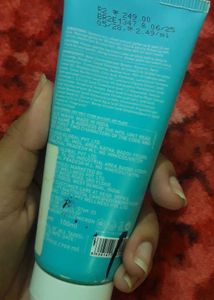 Dot &amp; Key Face Wash