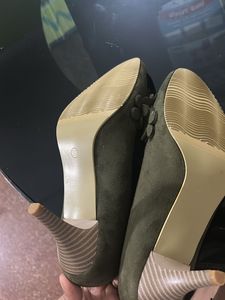 Brand New Stylish Heels In Size 38 Foot Size24.5cm