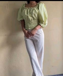 Levi&#39;s Cute Green Puff Sleeve Top