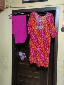 Bandhani Print Kurti With Salwar
