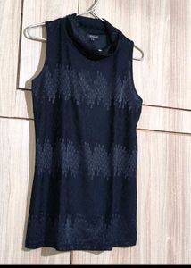 Combo Of Knitted Shrug &amp; Sleeveless Top