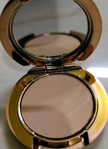 Charlotte Tilbury Compact
