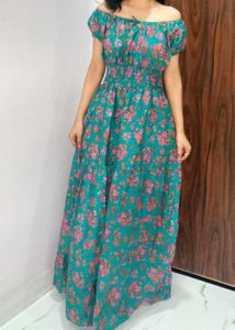 Very Girly &amp; Feminine Dress