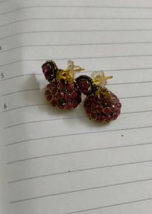 Cute little jhumka in magenta colour