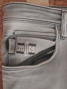 Light Wash Slim Fit Jeans