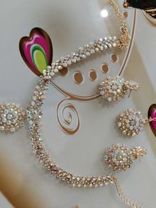 Elegant Crystal Jewelry Set