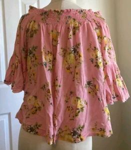 Bossini Half Sleeves Floral Pink Top💖