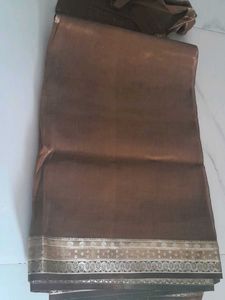 New Beautiful Saree With Blouse (Blouse Size 32 Xs